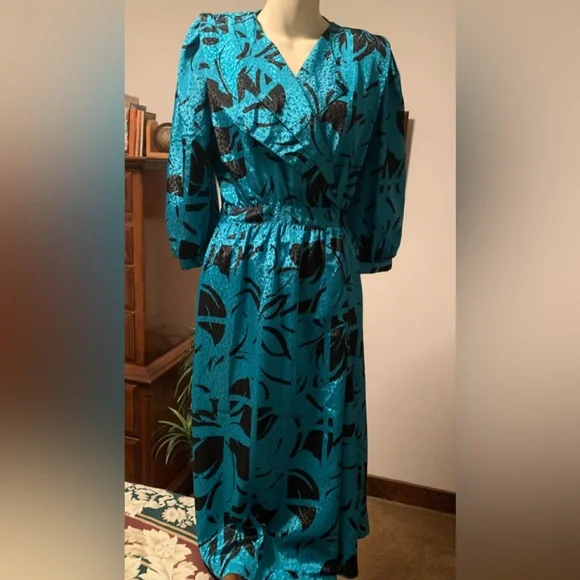 jonathan martin silk dress Jobathan Martin | Dresses | Like New Jonathan Martin Wrap Polyester Feels  Like Silk Fancy Dress